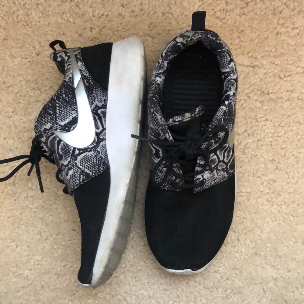 Nike Roshe— Snakeskin